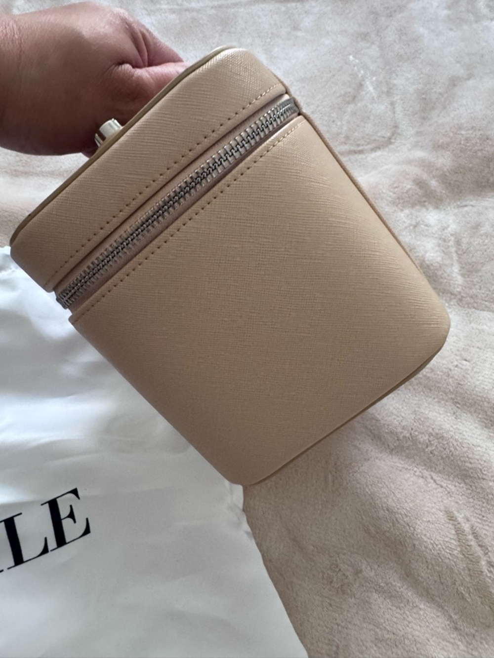 Étoile Beige Structured Cosmetic Case - Neutral Travel Makeup Bag - Picture 4 of 8